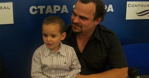 Изображение към „Потомък на Яворов написа първата приказка-игра“ — Стандарт.
