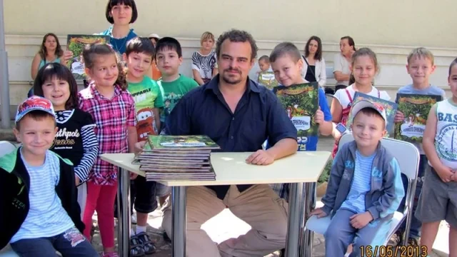 Изображение от профила и интервюто с Никола Райков — „Успелите“.